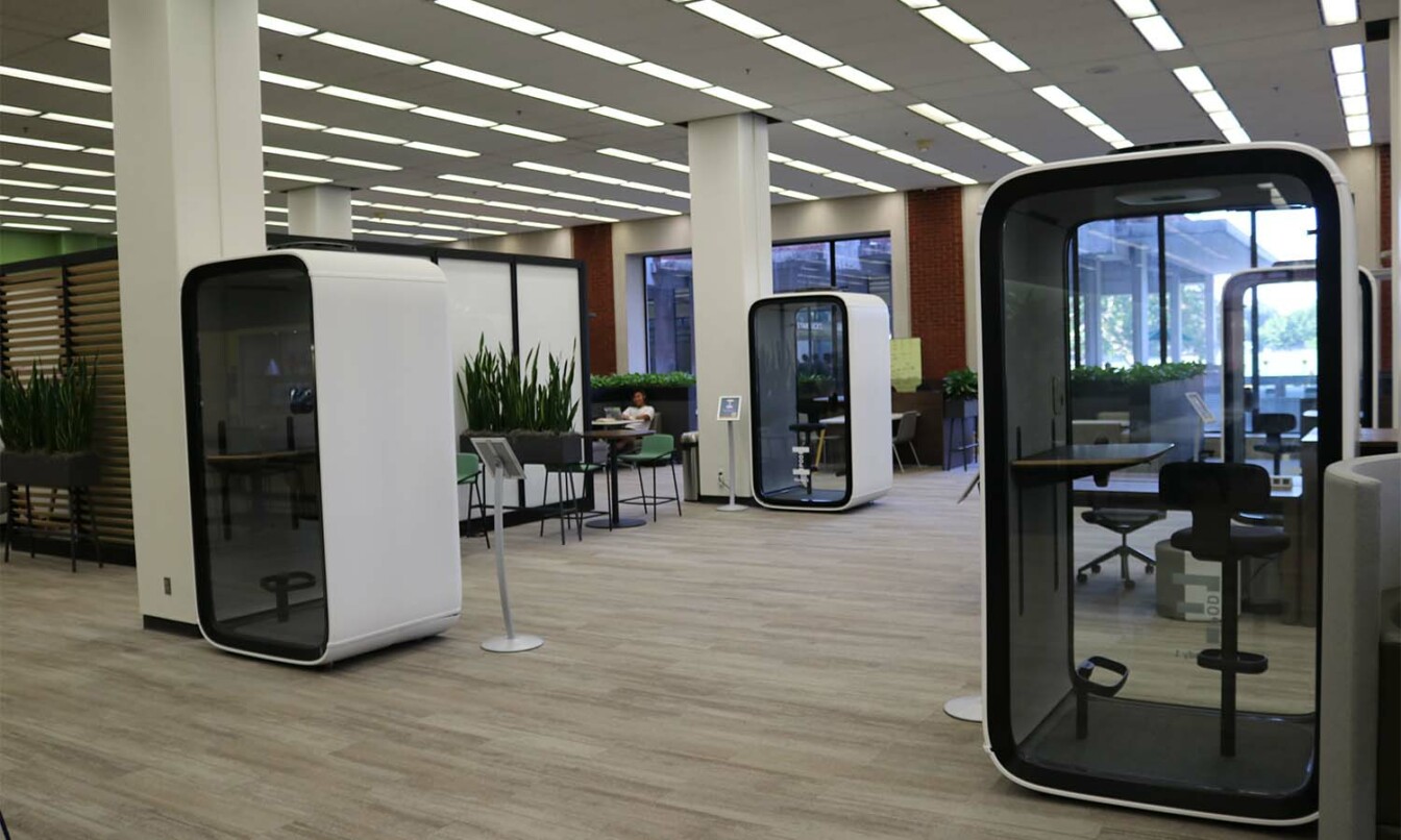 Framery One soundproof office pods in Baylor University. Image courtesy of Baylor Libraries Office of Marketing & Communications.
