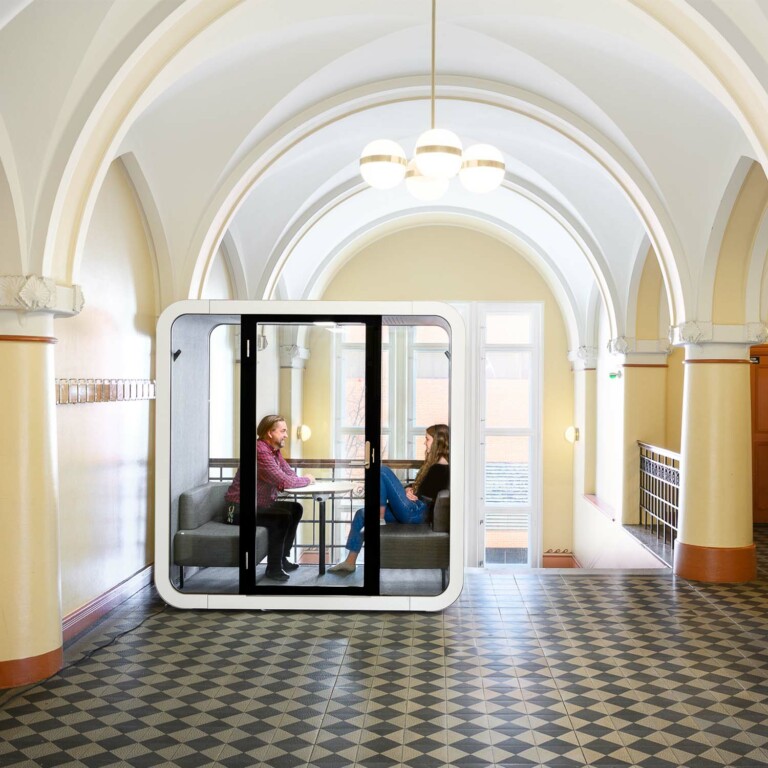 Framery Q meeting pod as a collaborative learning space in Wiwi Lönn School in Tampere, Finland